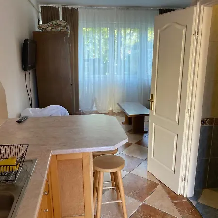 Apartment Vip Apartman F *